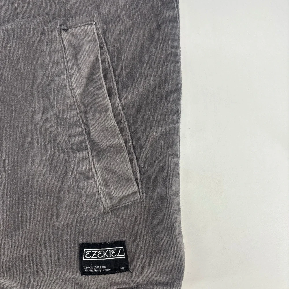 Ezekiel Shirt Jacket Mens Medium Gray Corduroy Flannel Lined EJ213044N Shacket